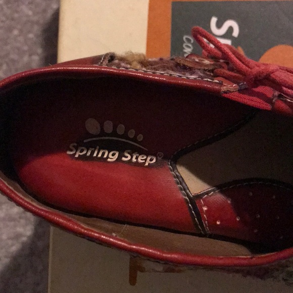 Red clogs - Picture 2 of 3